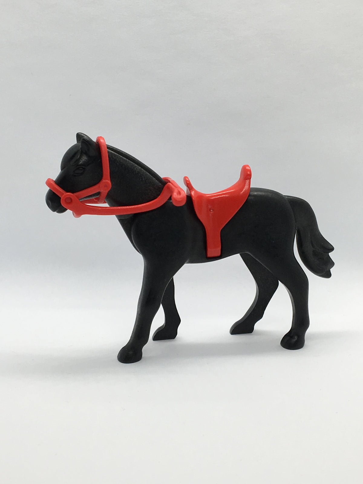 Playmobil Pferd mit Sattel und Zaumzeug - schwarz - C0708