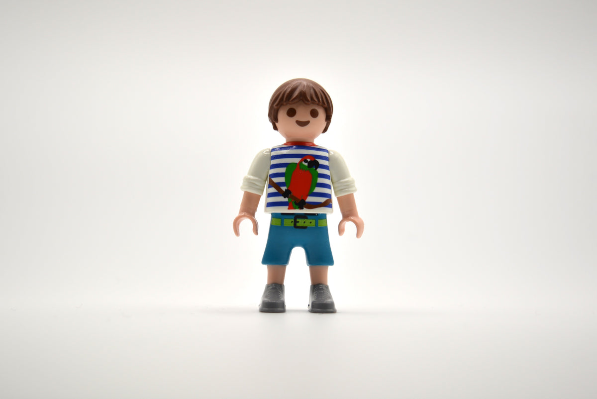Playmobil - Figur - Junge mit Vogel-Shirt - P0672