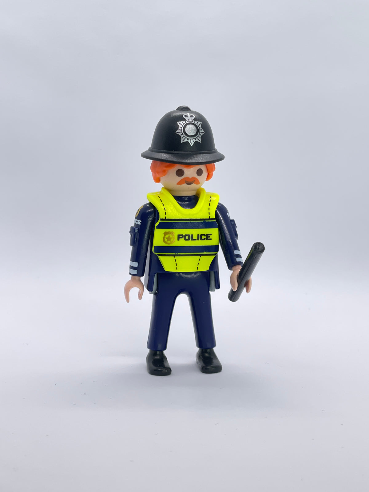 Playmobil Bobby - Polizist - Figur - Serie 27 - B0372