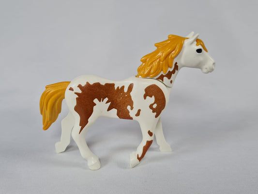 Playmobil Pferd weiß mit braunen Flecken - 0475