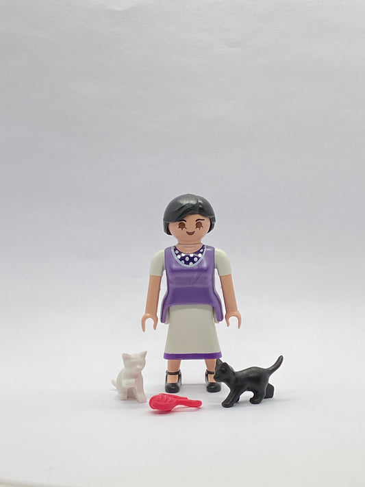 Playmobil Bäuerin mit 2 Kätzchen - 0483
