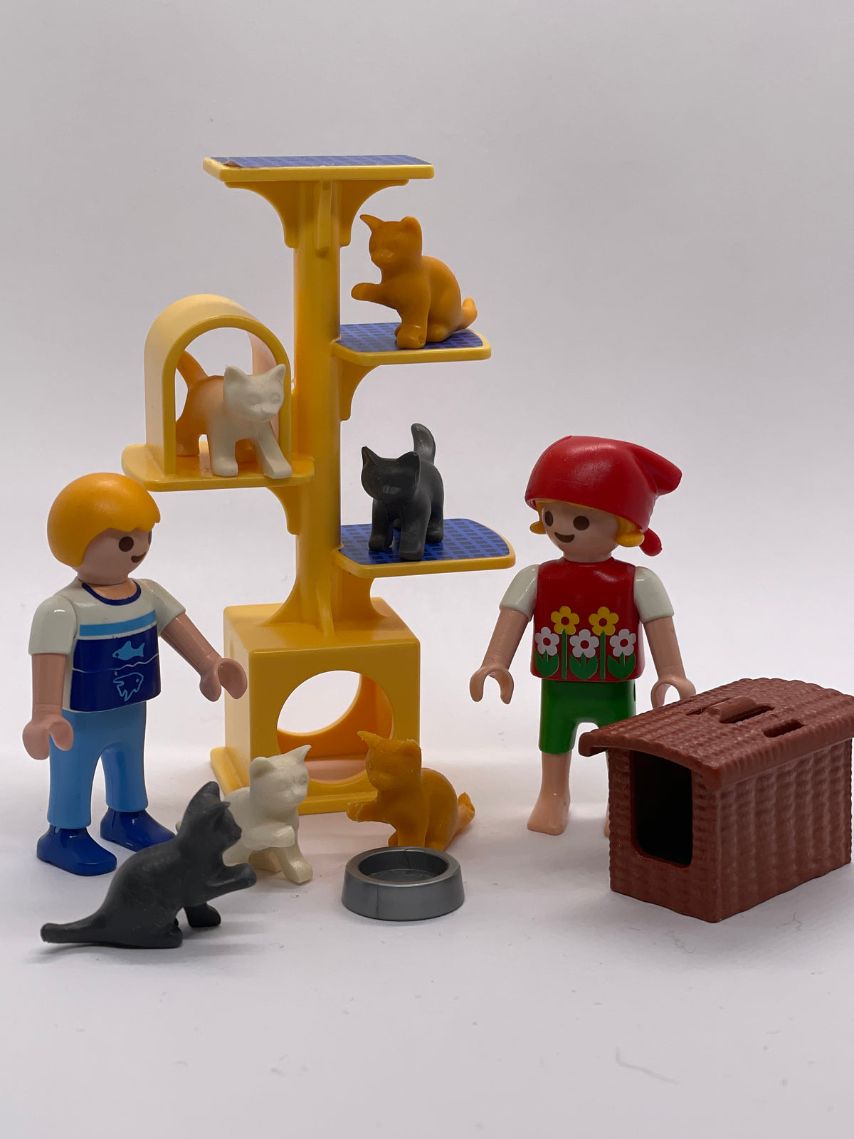 Playmobil Katzenbaum - Kinder mit Katzen - A1179