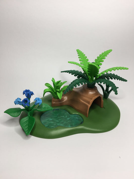 Playmobil Grünfläche mit Baumstamm und Pflanzen - C0768