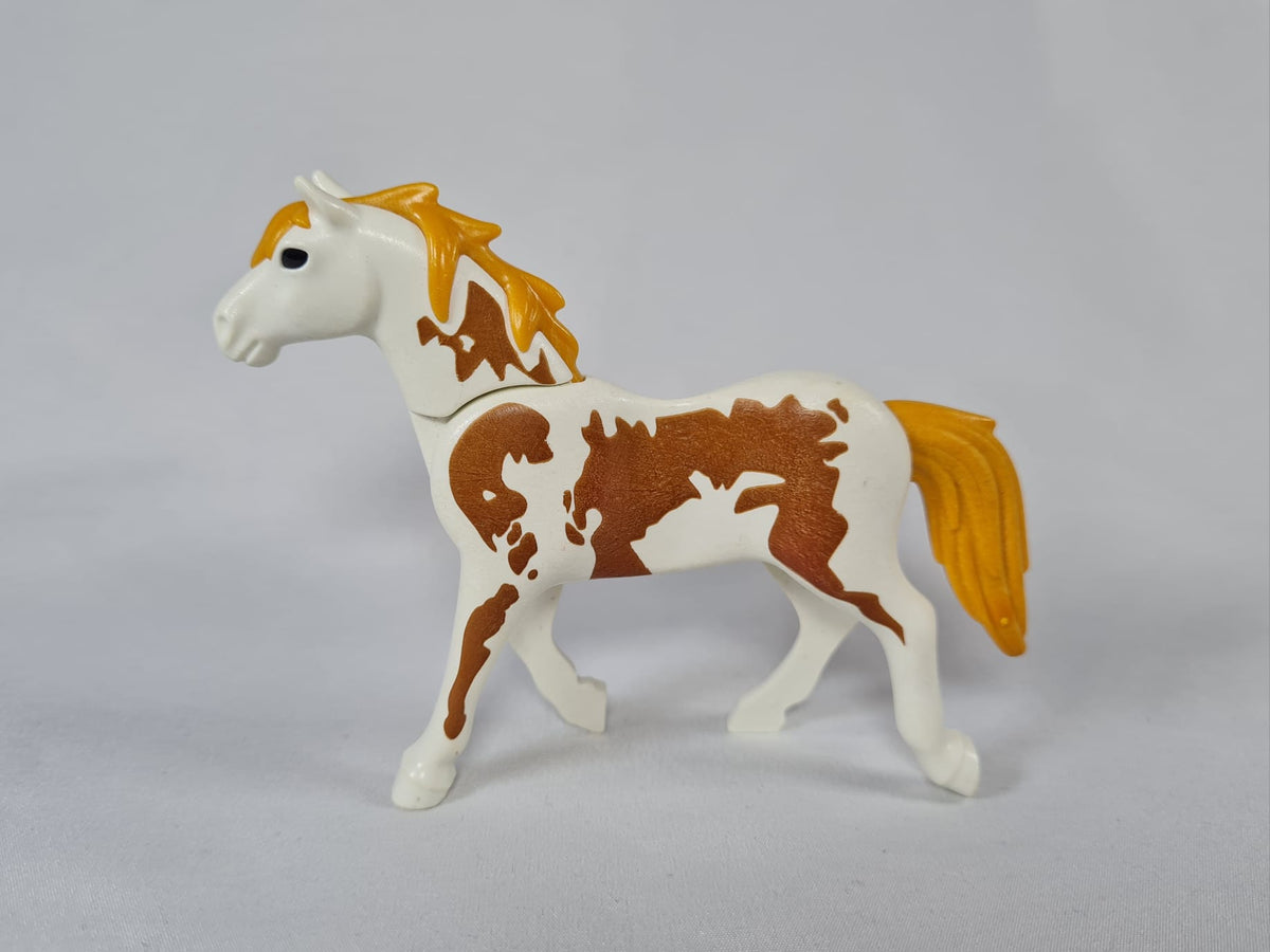 Playmobil Pferd weiß mit braunen Flecken - 0475