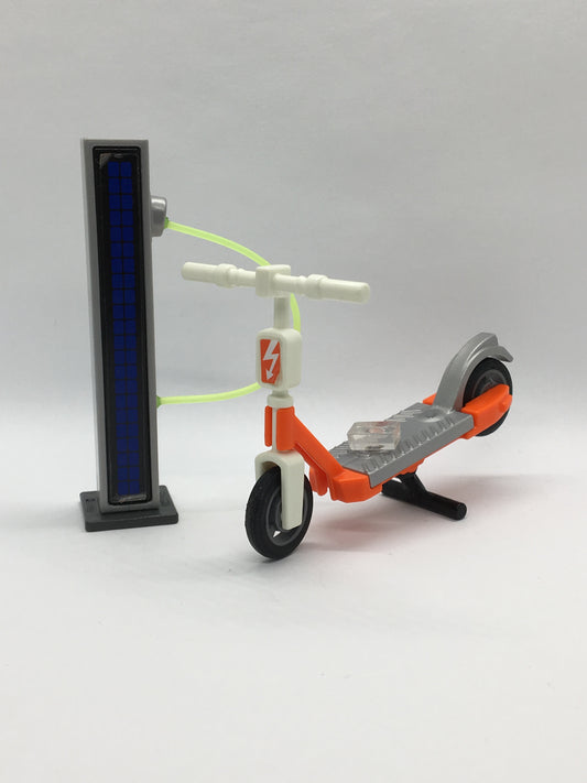 Playmobil E-Scooter mit Ladesäule - Zubehör - C1848